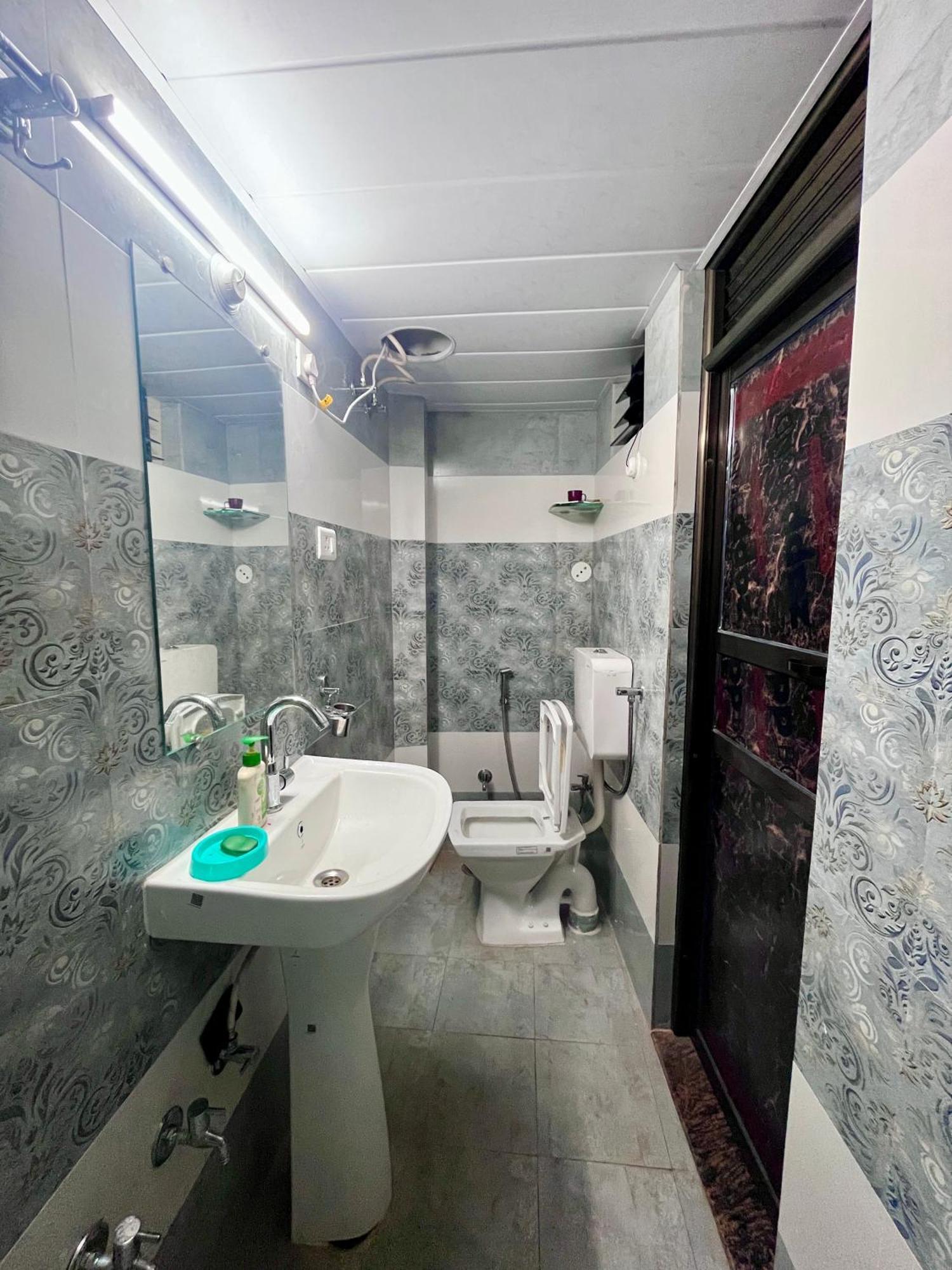 Trilok Residency - Dashashwamedh Varanasi Exterior foto