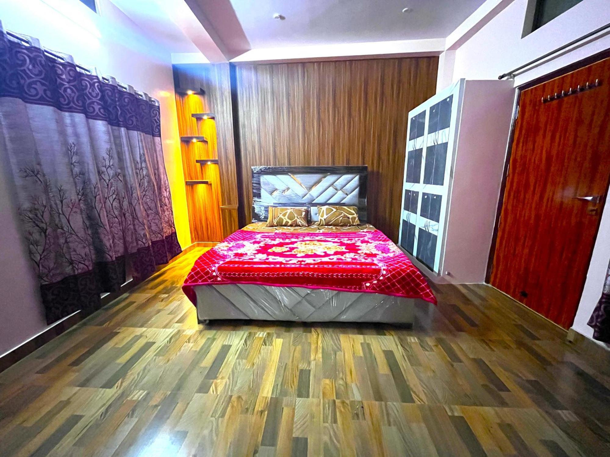 Trilok Residency - Dashashwamedh Varanasi Exterior foto